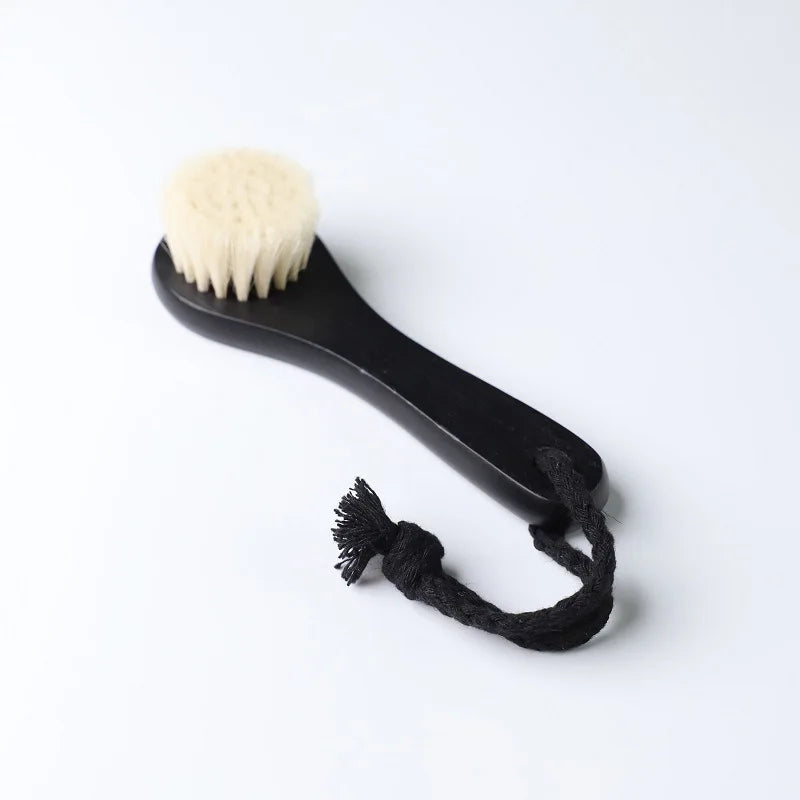 Facial Cleansing Brush, Wooden Face Brush for Exfoliating and Pore Cleansing, Reveal Smooth and Radiant Skin